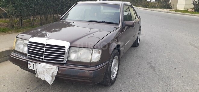 Mercedes E 220 1993, 600,000 km - 2.2 л - Bakı