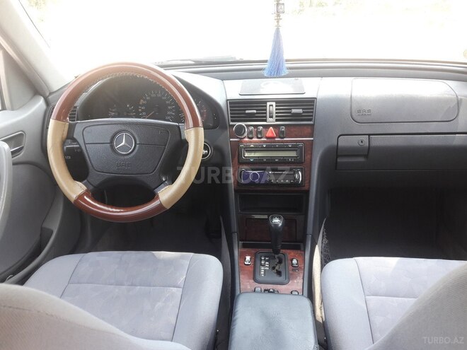 Mercedes C 220 1999, 398,000 km - 2.2 l - Bakı