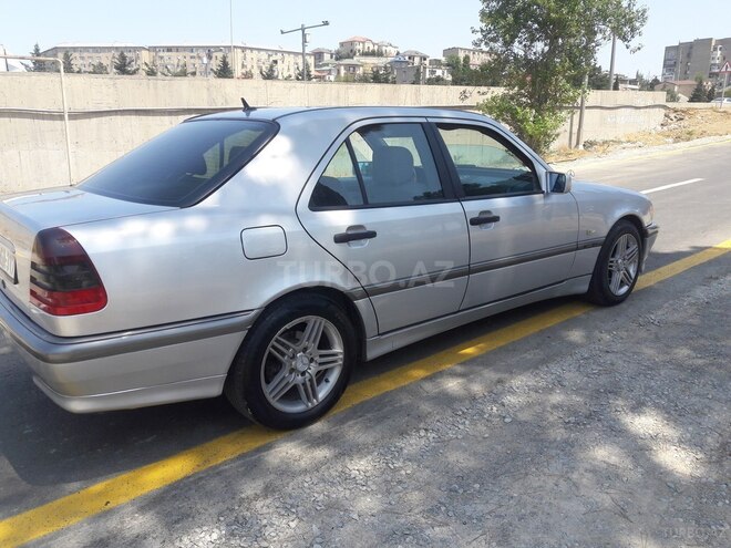 Mercedes C 220 1999, 398,000 km - 2.2 l - Bakı