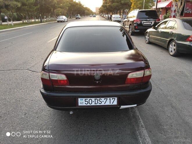 Opel Omega 1995, 305,463 km - 2.0 l - Sumqayıt