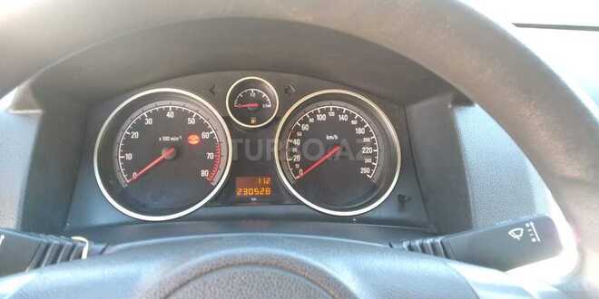 Opel Astra 2005, 245,000 km - 1.4 l - Bakı