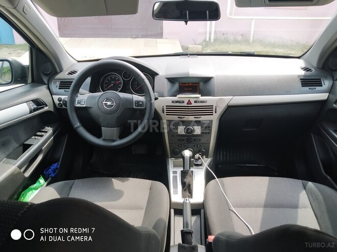 Opel Astra 2005, 165,000 km - 1.8 л - Bakı