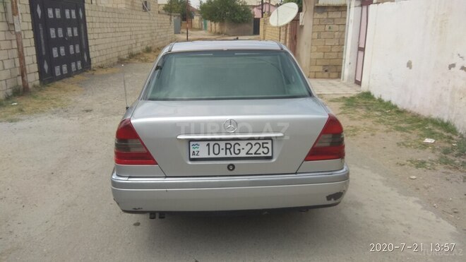 Mercedes C 220 1995, 352,535 km - 2.2 l - Sumqayıt