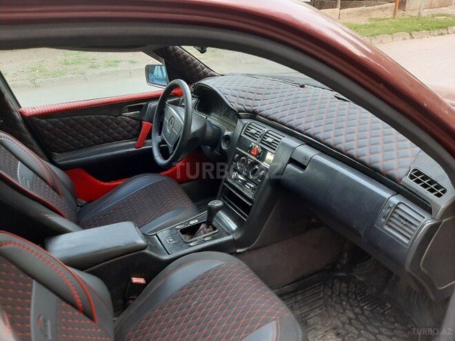 Mercedes E 230 1995, 384,107 km - 2.3 l - Mingəçevir