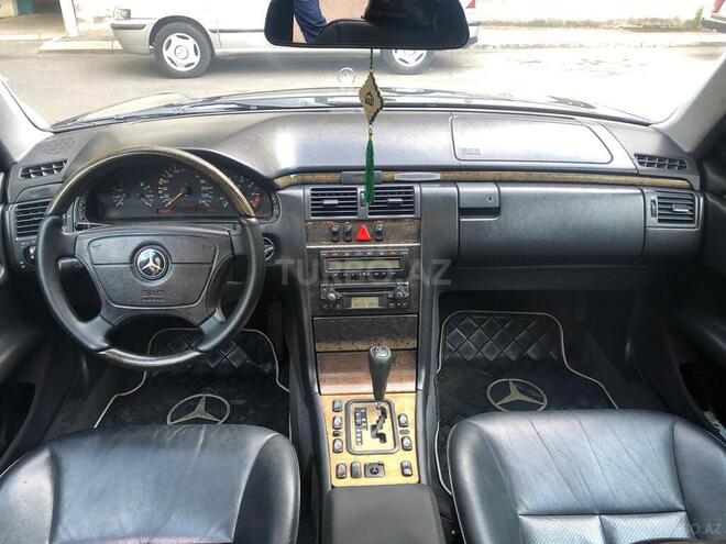 Mercedes E 240 1998, 390,000 km - 2.4 l - Bakı