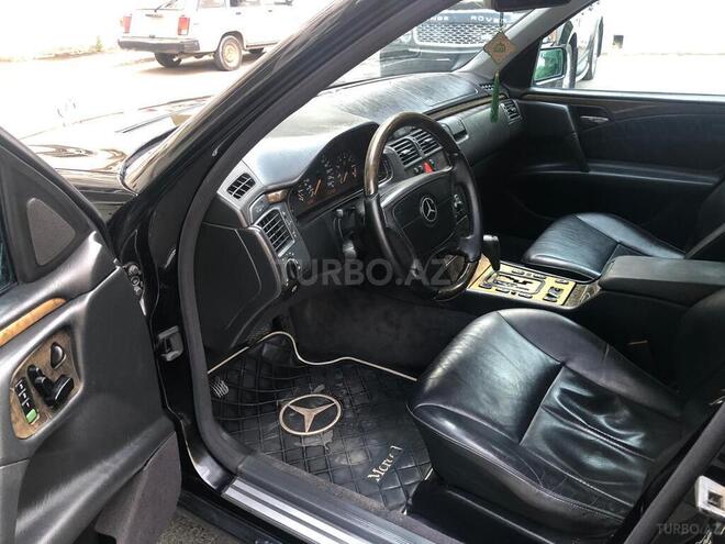 Mercedes E 240 1998, 390,000 km - 2.4 l - Bakı