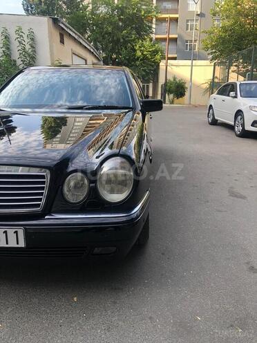 Mercedes E 240 1998, 390,000 km - 2.4 l - Bakı