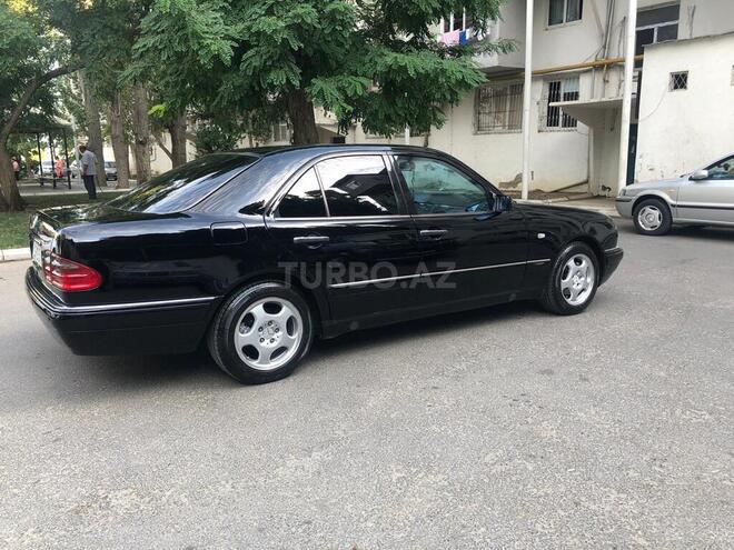 Mercedes E 240 1998, 390,000 km - 2.4 l - Bakı
