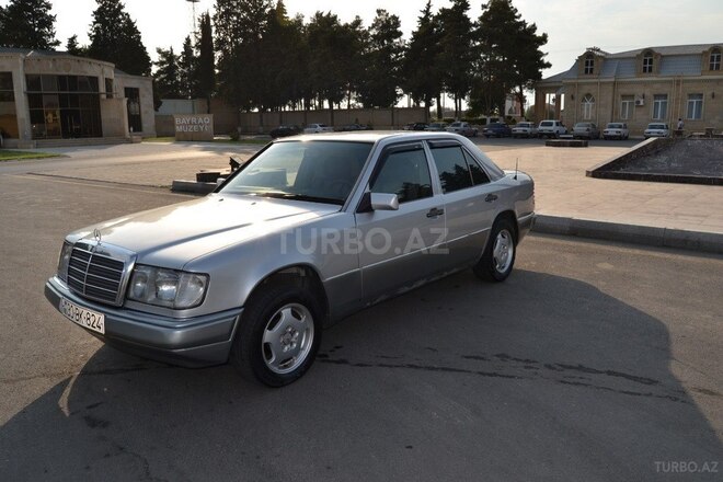 Mercedes E 250 1991, 380,351 km - 2.5 l - İmişli