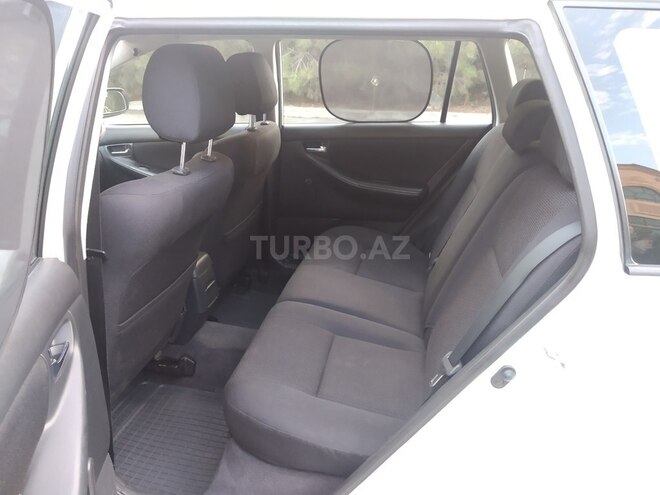 Toyota Corolla 2005, 130,498 km - 1.4 л - Bakı