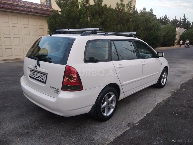 Toyota Corolla 2005, 130,498 km - 1.4 л - Bakı