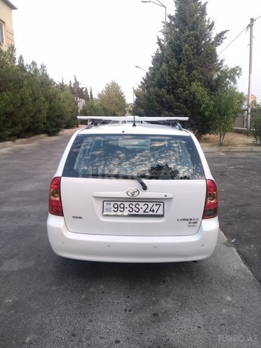 Toyota Corolla 2005, 130,498 km - 1.4 л - Bakı