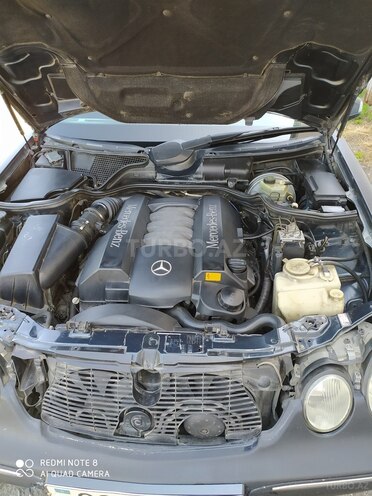 Mercedes E 430 2001, 260,000 km - 4.3 l - Balakən