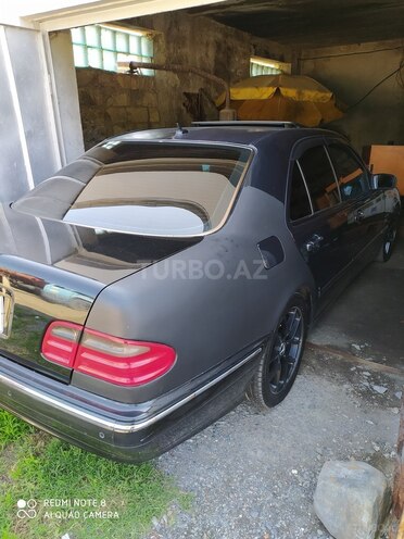 Mercedes E 430 2001, 260,000 km - 4.3 l - Balakən