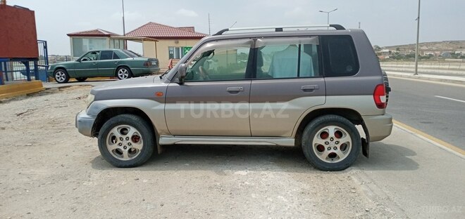 Mitsubishi Pajero io 2000, 135,000 km - 2.0 л - Bakı