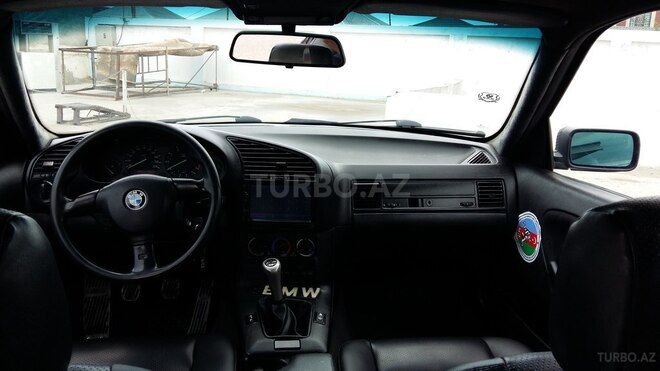 BMW 318 1993, 356,000 km - 1.8 l - Bakı