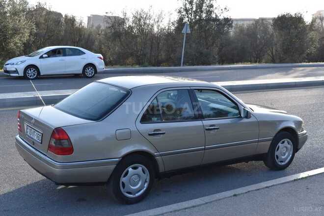 Mercedes C 230 1997, 425,000 km - 2.3 l - Bakı