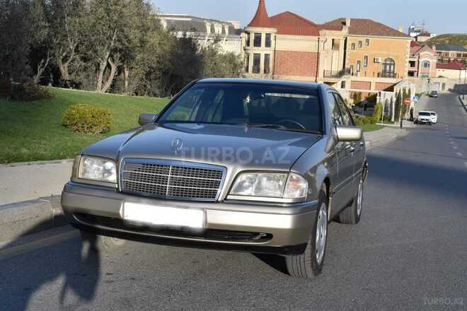Mercedes C 230 1997, 425,000 km - 2.3 l - Bakı