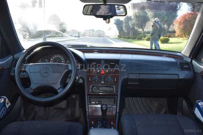 Mercedes C 230 1997, 425,000 km - 2.3 l - Bakı