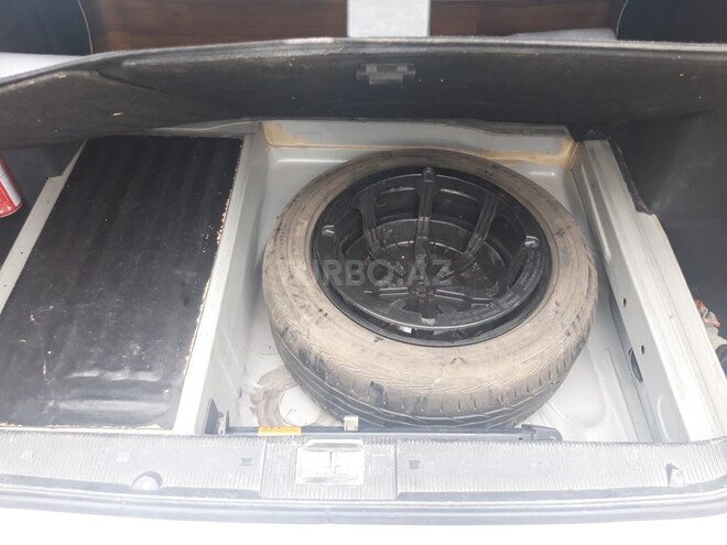 Mercedes E 220 2000, 317,364 km - 2.2 л - Xırdalan