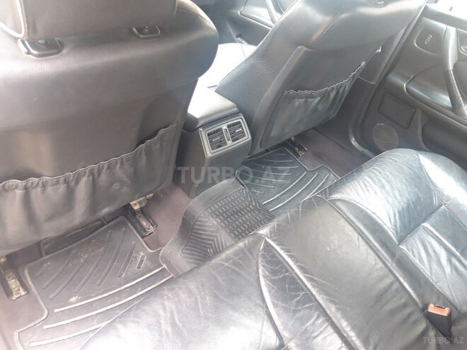 Mercedes E 220 2000, 317,364 km - 2.2 л - Xırdalan