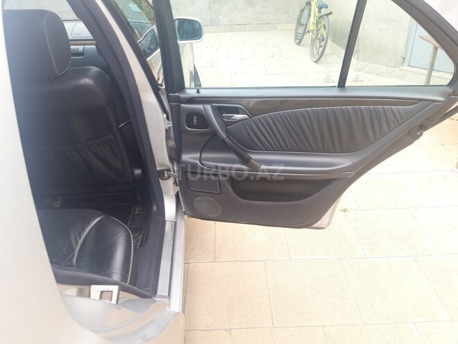 Mercedes E 220 2000, 317,364 km - 2.2 л - Xırdalan