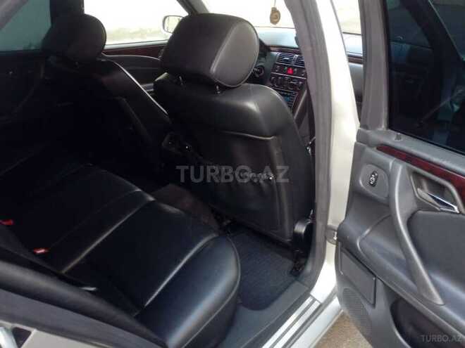 Mercedes E 220 2001, 321,222 km - 2.2 l - Bakı