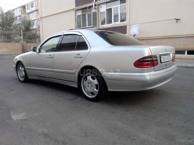 Mercedes E 220 2001, 321,222 km - 2.2 l - Bakı