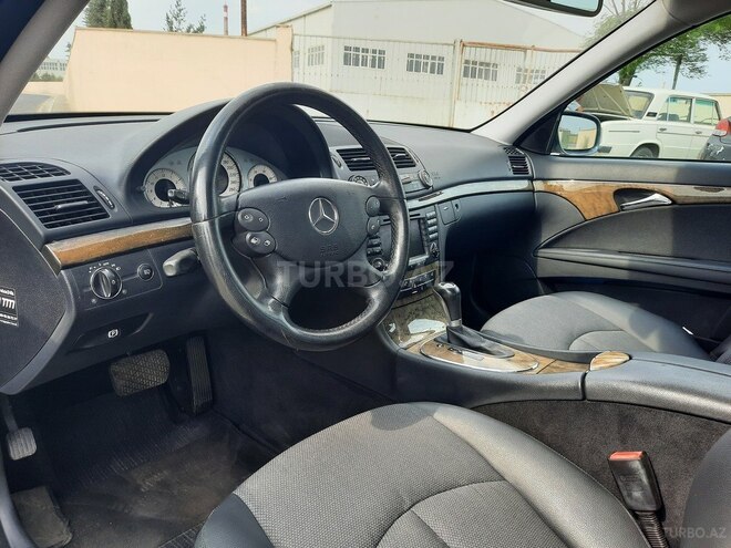 Mercedes E 220 2007, 186,401 km - 2.2 l - Bakı