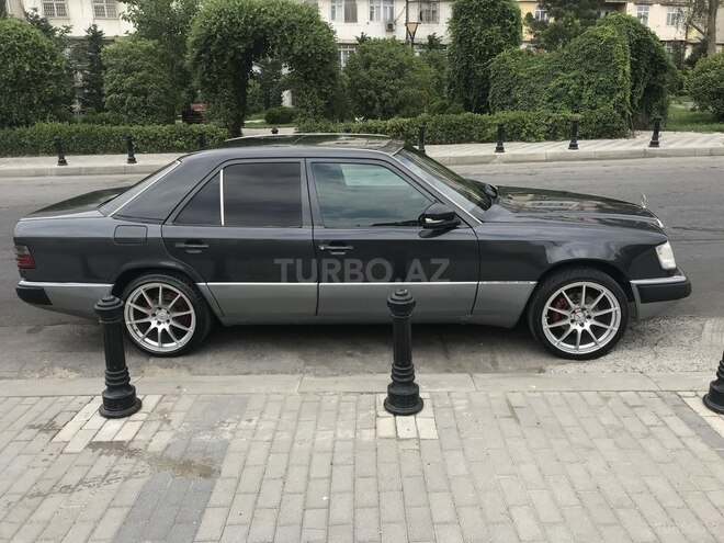 Mercedes C 220 1993, 238,162 km - 2.2 l - Bakı