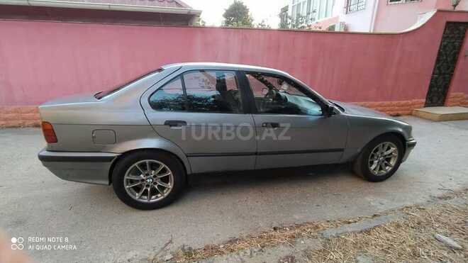 BMW 318 1991, 520,000 km - 1.8 л - Bakı