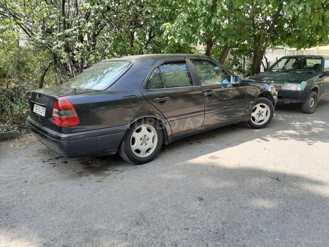 Mercedes C 220 1995, 504,000 km - 2.2 l - Şəki