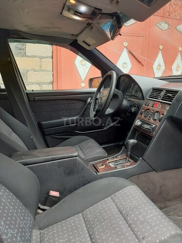 Mercedes C 220 1995, 504,000 km - 2.2 l - Şəki