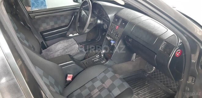 Mercedes C 200 1995, 292,913 km - 2.0 л - Yevlax