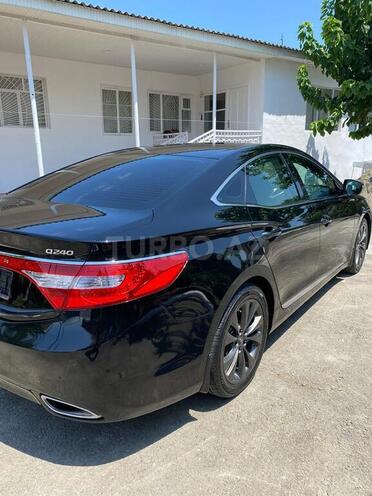 Hyundai Grandeur 2013, 142,500 km - 2.4 л - Astara