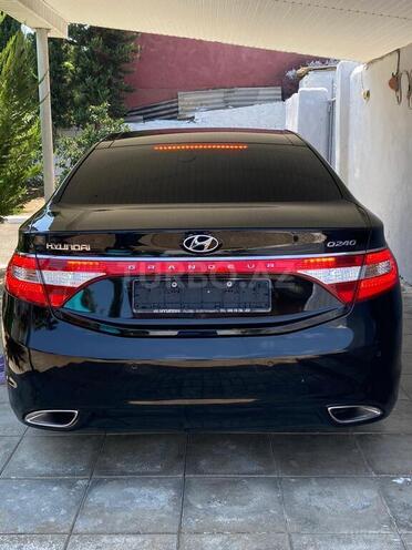 Hyundai Grandeur 2013, 142,500 km - 2.4 л - Astara