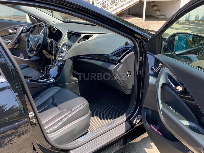 Hyundai Grandeur 2013, 142,500 km - 2.4 л - Astara