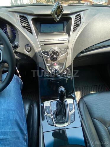 Hyundai Grandeur 2013, 142,500 km - 2.4 л - Astara