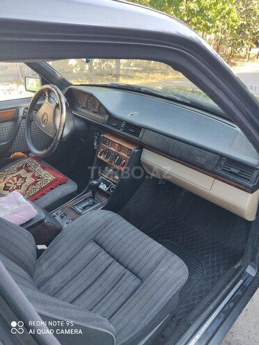 Mercedes E 300 1991, 447,000 km - 3.0 l - Sumqayıt