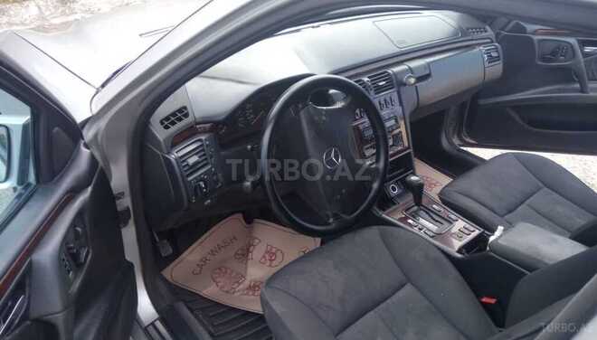Mercedes E 320 1995, 282,000 km - 3.2 l - Bakı
