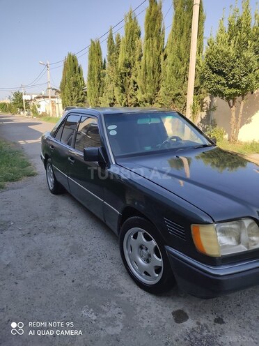 Mercedes E 300 1991, 447,000 km - 3.0 l - Sumqayıt