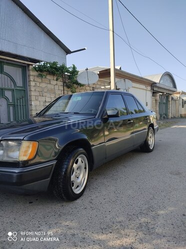 Mercedes E 300 1991, 447,000 km - 3.0 l - Sumqayıt