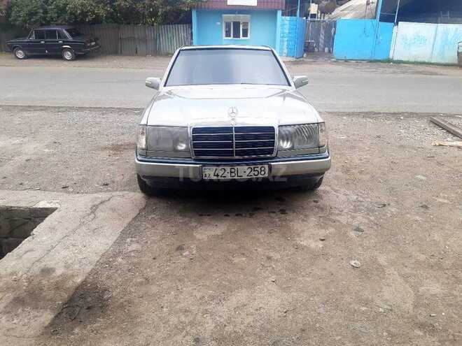 Mercedes 190 1991, 943,588 km - 2.0 l - Qazax