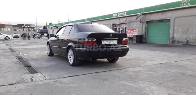 BMW 318 1995, 260,000 km - 1.8 l - Şəmkir