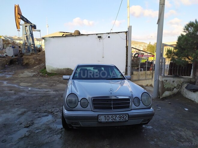 Mercedes E 240 1997, 310,000 km - 2.4 l - Şamaxı