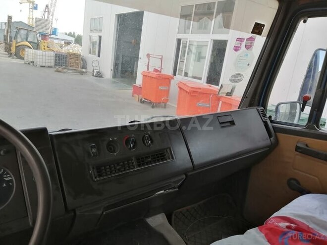 Mercedes 709 D 1996, 550,000 km - 4.0 l - Bakı
