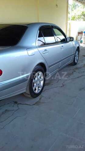 Mercedes E 220 2000, 280,000 km - 2.2 l - Bakı
