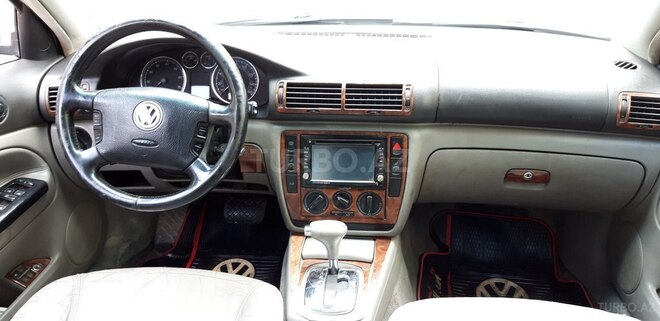 Volkswagen Passat 2002, 320,000 km - 1.8 l - Gəncə