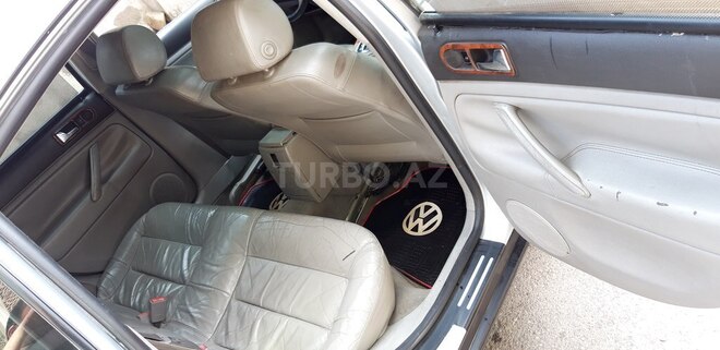 Volkswagen Passat 2002, 320,000 km - 1.8 l - Gəncə