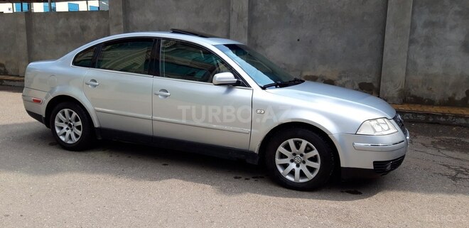 Volkswagen Passat 2002, 320,000 km - 1.8 l - Gəncə